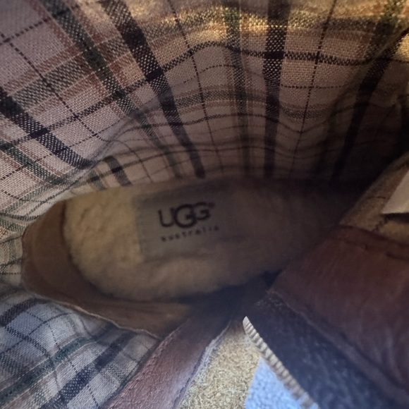UGG Plaid Lined Leather Boots - Picture 6 of 9
